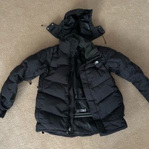Men’s black down North Face jacket
